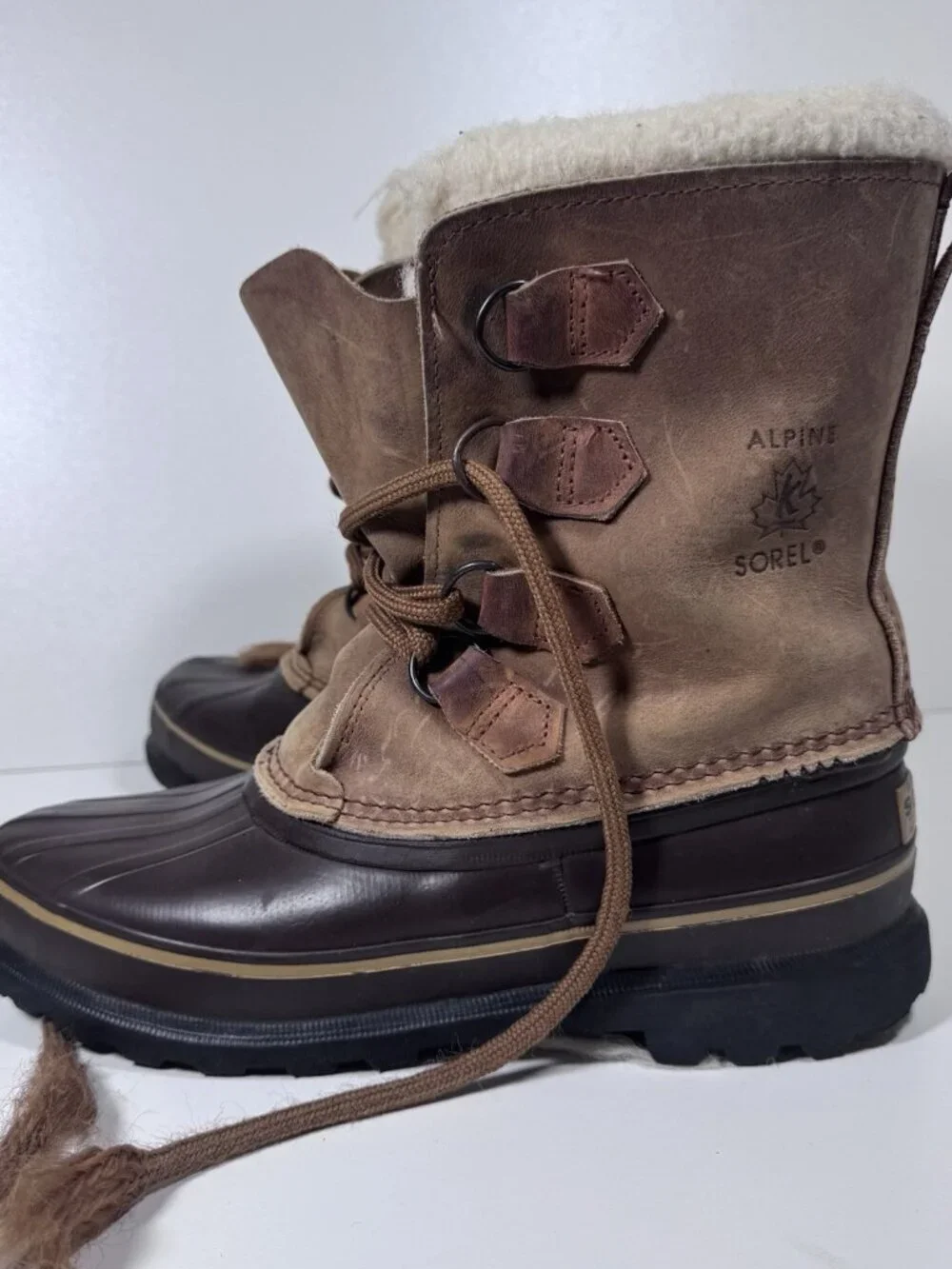 Vintage Sorel Alpine Hand Crafted Snow Boots Canada Made 8 Tan Caribou Leather